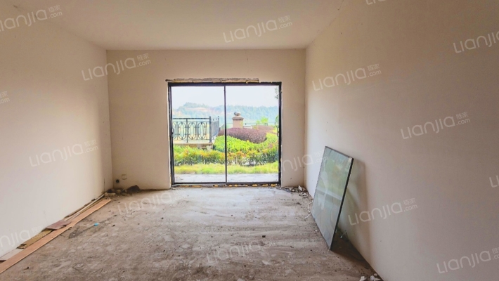 恒大湖山半岛A2区二手房实景图