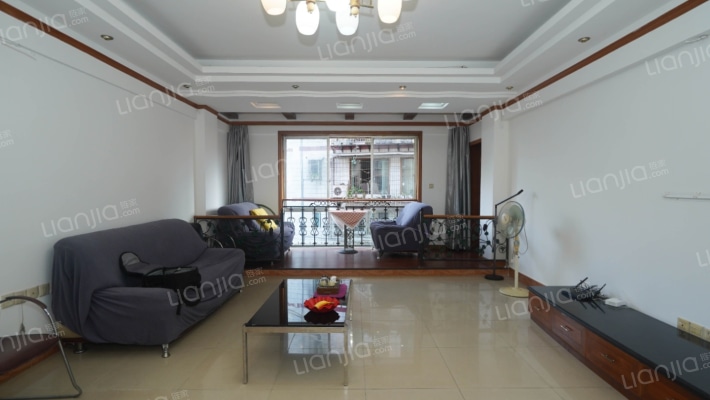 万里城墙二手房实景图