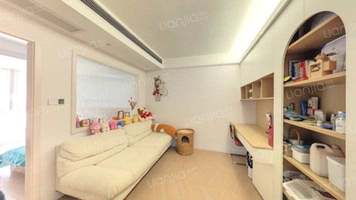 银兆公寓二手房实景图