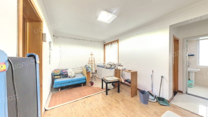 兴贤佳园尚贤苑二手房实景图