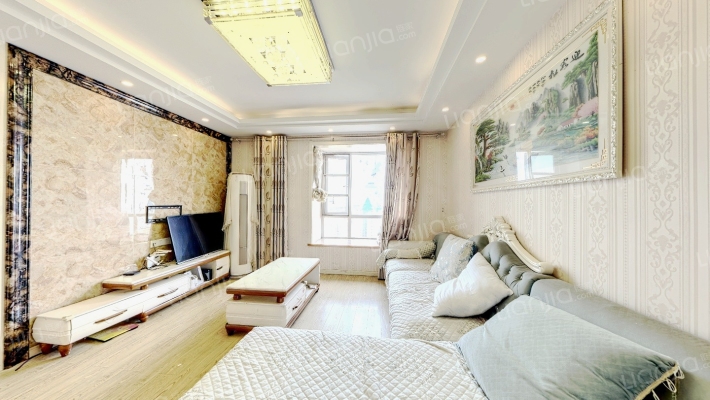 万润橄榄城二手房实景图