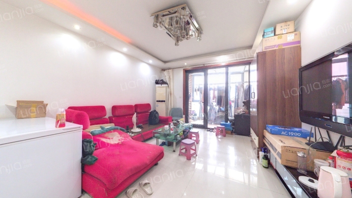 新未来花园泊爵二手房实景图