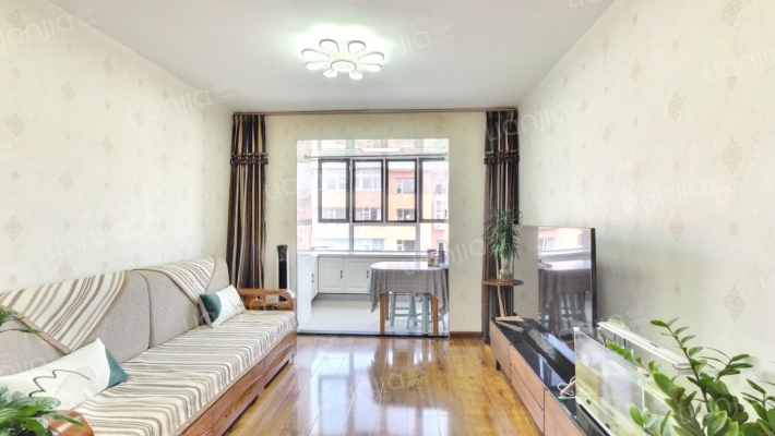 税務小區二手房实景图