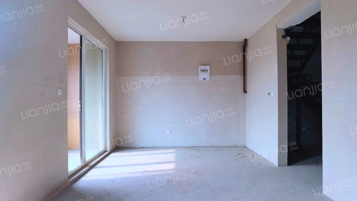 龙湖天璞二手房实景图