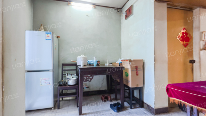 昌五小区二手房实景图