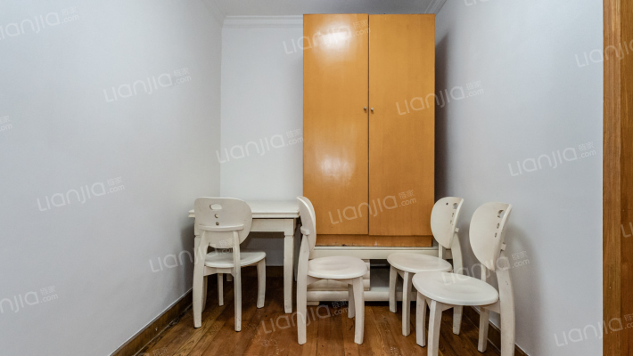 沙申新村二手房实景图