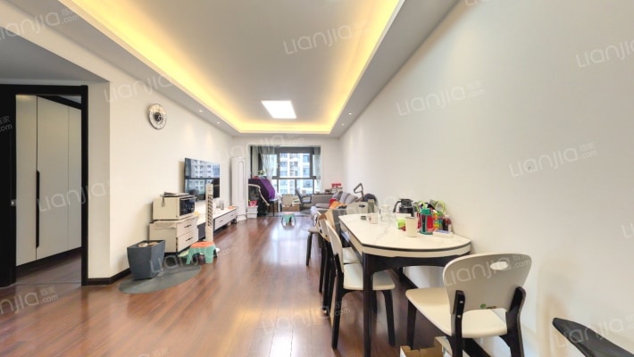 万科金域名邸二期二手房实景图