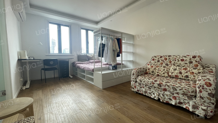 延安中路527号二手房实景图