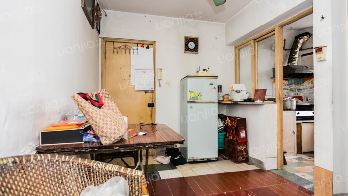 真南小区二手房实景图