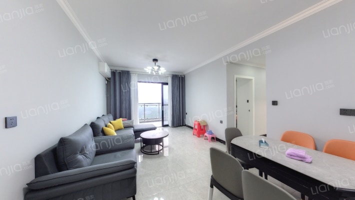 骏逸湖畔花苑二手房实景图