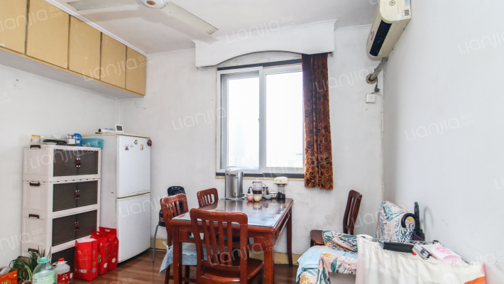 万华小区二手房实景图