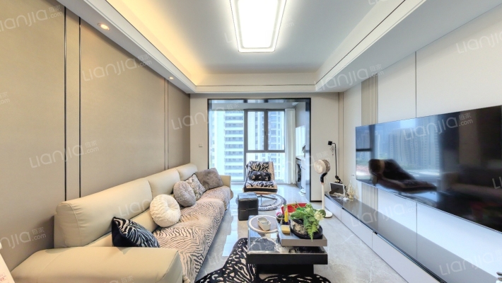 翡翠文华B区二手房实景图