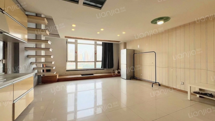 江南春城B区二手房实景图