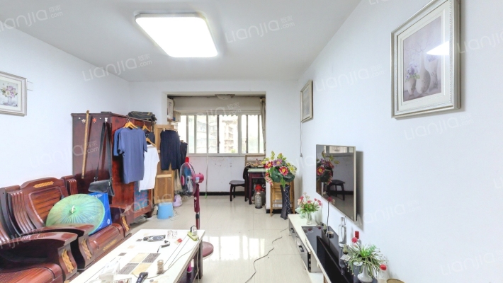 红花村1号二手房实景图