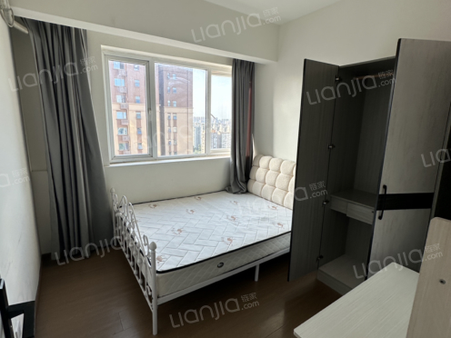 合租·明信城A区 5居室 南卧