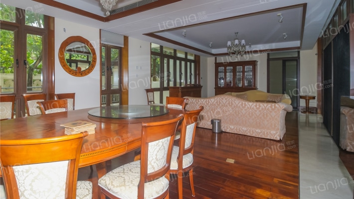 公主郡三期（别墅）二手房实景图