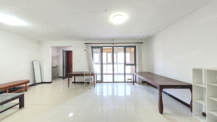 社会山花园三区二手房实景图