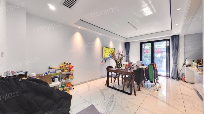 泷湾苑二手房实景图