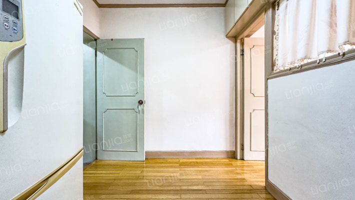 新风小区二手房实景图