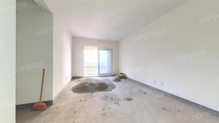 龙湖小庭大院二手房实景图