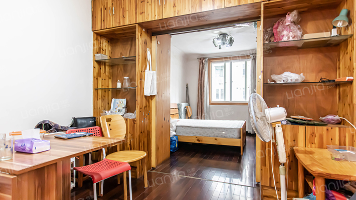 普陀二村二手房实景图