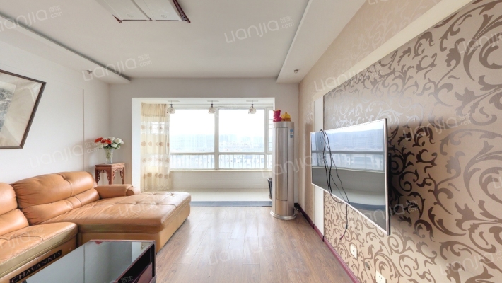 龙逸馨都二手房实景图