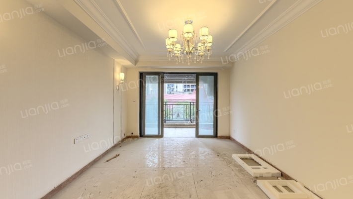 恒大翡翠珑庭·珺庭二手房实景图