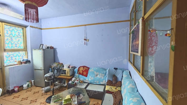 红松小区（石油培训宿舍）二手房实景图