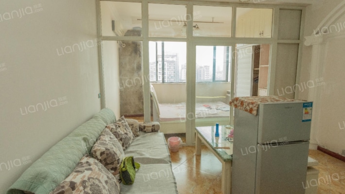 中央公寓二手房实景图