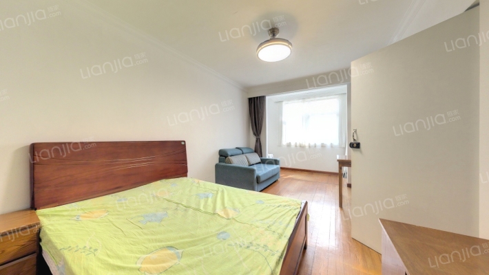 浦潍大楼二手房实景图