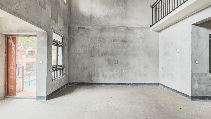 美利溪镇二期二手房实景图