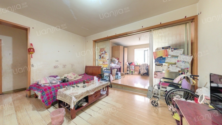 恒达大厦二手房实景图