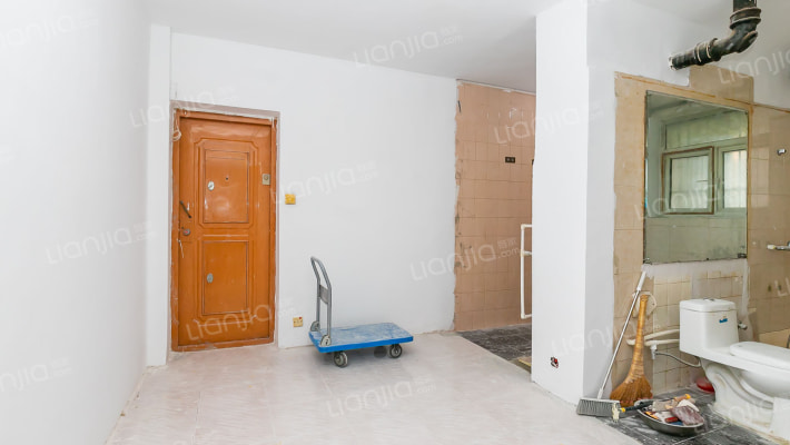 建工大楼二手房实景图