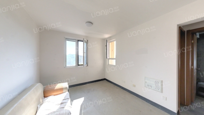 枫霞雅苑二手房实景图