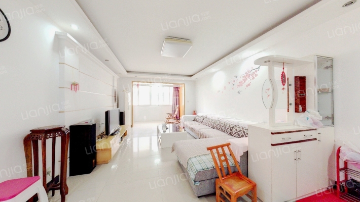 依水佳苑西区二手房实景图