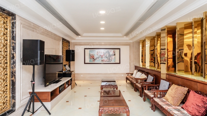 佘山月湖山庄二手房实景图