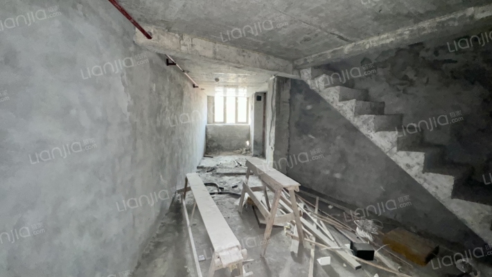 鹏润悦秀城二手房实景图