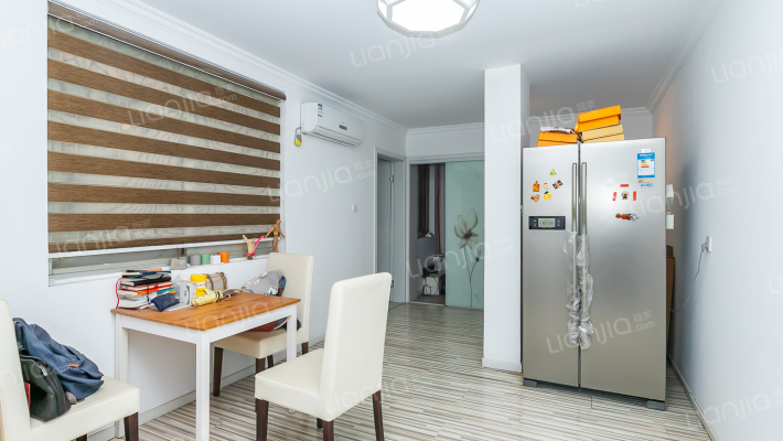 甜爱大楼二手房实景图