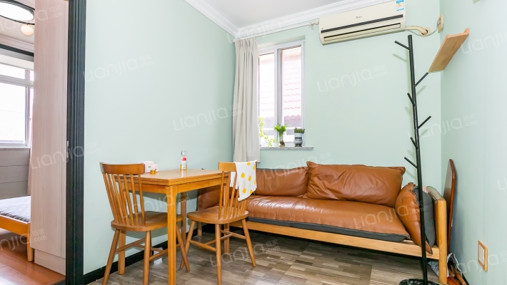 运光路100弄二手房实景图