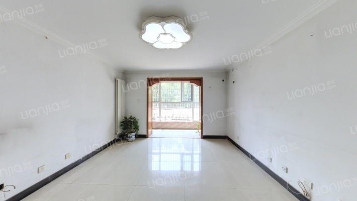 幸福艺居二手房实景图