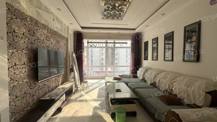 兴泰东郡1期二手房实景图