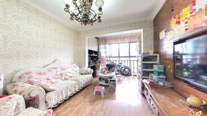 绿地圣路易名邸二期二手房实景图