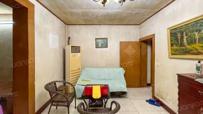 石坪桥正街8号二手房实景图