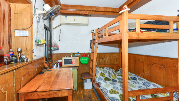 泰和路309弄二手房实景图