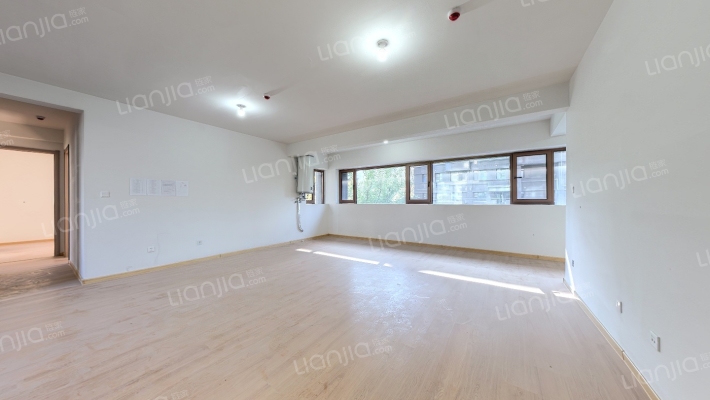 柏悦府二手房实景图