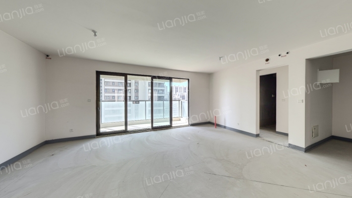 万科翡翠东方二手房实景图