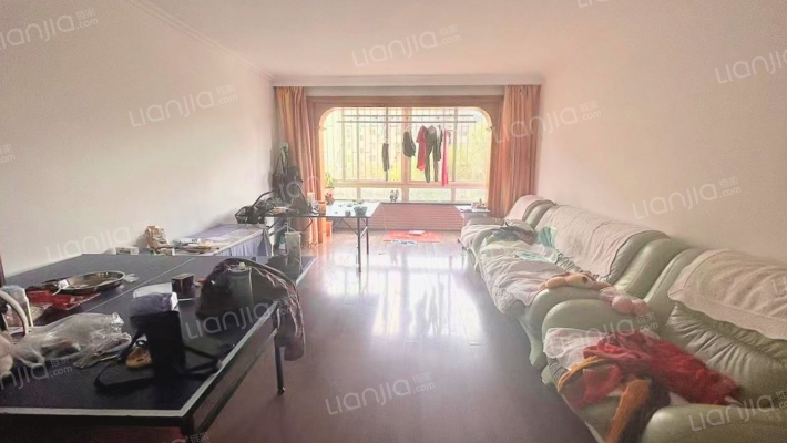 前锋汽贸小区二手房实景图