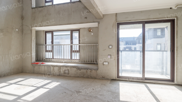 正泰公园墅二手房实景图