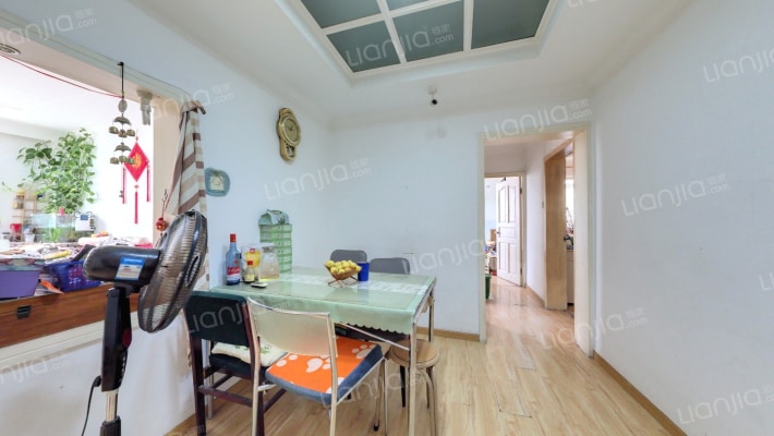 香河园街二手房实景图