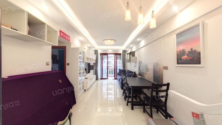 新鸿花园一期二手房实景图